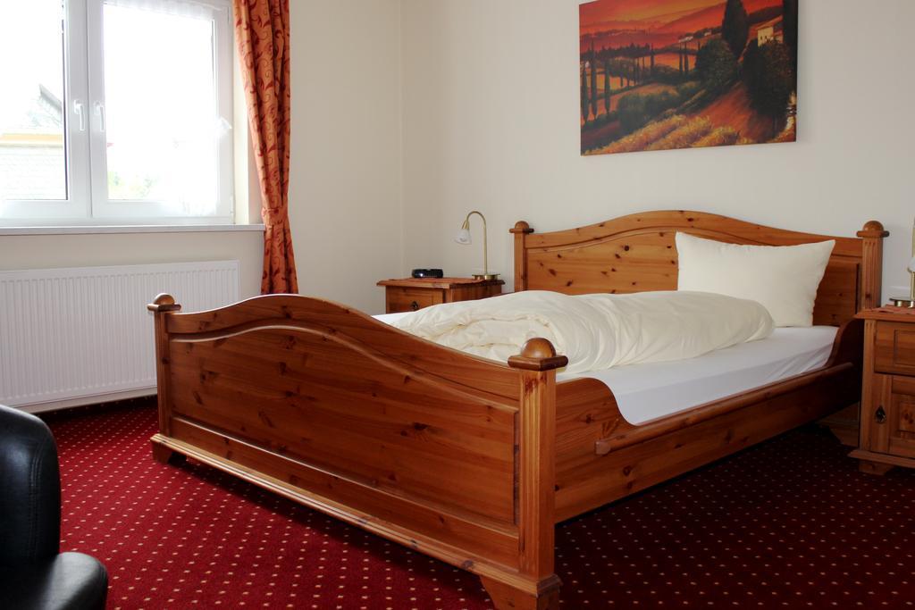 Hotel Schinderhannes Sohren Eksteriør billede